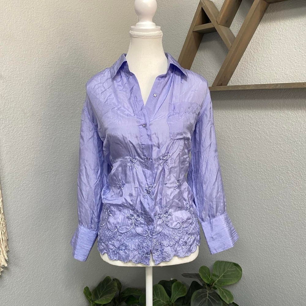 COLDWATER CREEK LAVENDER PURPLE BUTTON DOWN BLOUSE EMBROIDERED FLORAL SILK